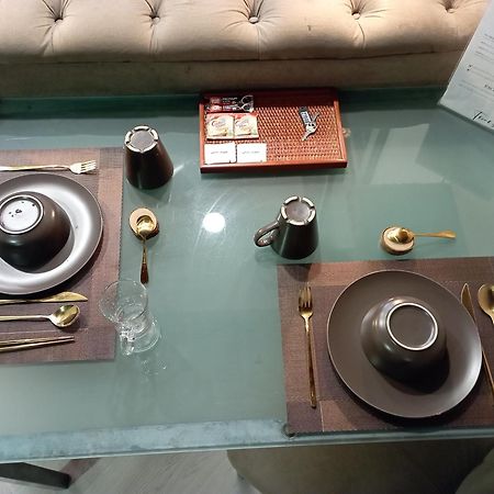 The Staycation - Serviced Rooms Manila Eksteriør bilde